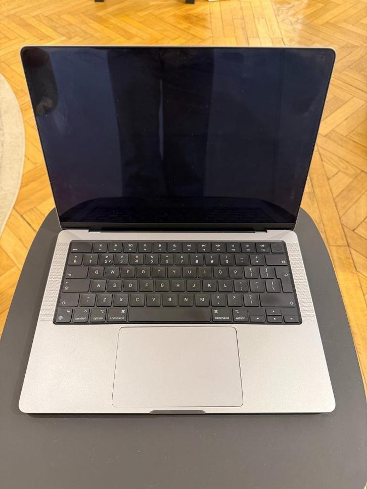 MacBook Pro M1 (2021) met waterschade - voor onderdelen, Computers en Software, Apple Macbooks, Niet werkend, MacBook Pro, 15 inch