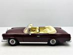 MERCEDES BENZ 280 SE Cabrio 1966 1/18 MAISTO PRESTIGE Neuve, Ophalen of Verzenden, Nieuw, Auto, Maisto