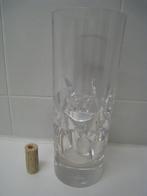 Vaas in geslepen glas met dikke bodem en rand, Antiquités & Art, Antiquités | Vases, Enlèvement ou Envoi