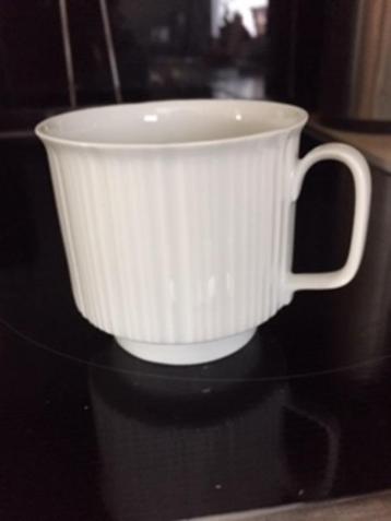 Rozenthal servies vintage kopjes en schoteltjes beschikbaar voor biedingen
