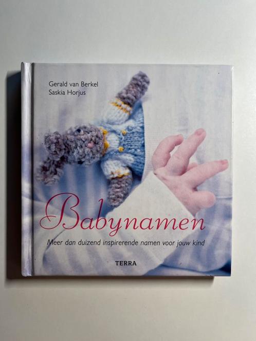 Babynamen Terra van Gerald van Berkel en Saskia Horjus, Boeken, Zwangerschap en Opvoeding, Zo goed als nieuw, Zwangerschap en Bevalling