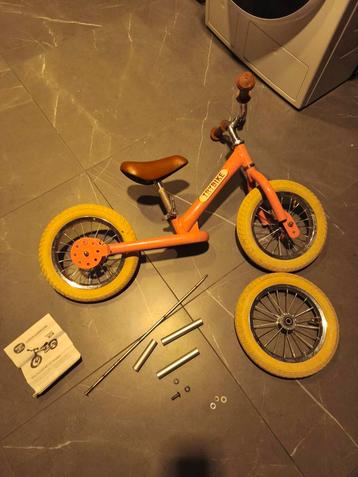 Tribike loopfiets 2- of 3-wieler oud roze, goede staat! beschikbaar voor biedingen