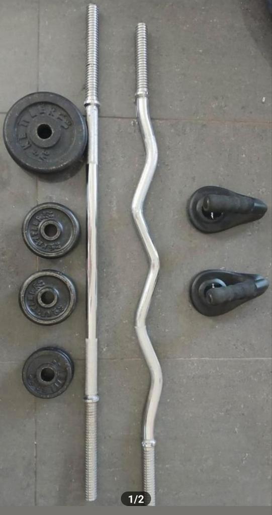 halterstang + halter curl - stang + 2x Halters, Sport en Fitness, Fitnessmaterialen, Zo goed als nieuw, Halterschijven, Ophalen