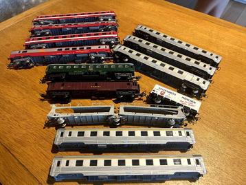 JOUEF HO lot wagons 13 stuks + 1 transfo T40/E beschikbaar voor biedingen