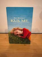 Boek kus me ~ Bart Moeyaert, Boeken, Kinderboeken | Jeugd | 10 tot 12 jaar, Ophalen of Verzenden, Gelezen