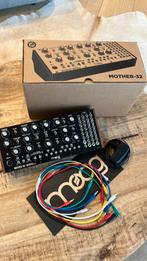 Moog MOTHER-32 in nieuwstaat!, Muziek en Instrumenten, Synthesizers, Ophalen, Zo goed als nieuw