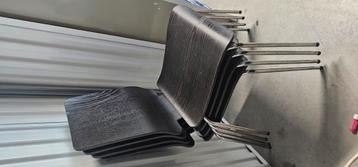 4 stoelen  beschikbaar voor biedingen