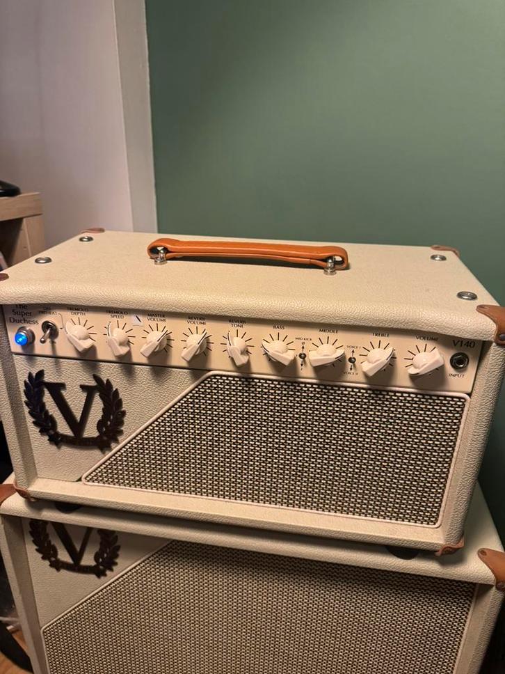Victory V140 Super Duchess + Cab 1x12 Wide matching à vendre, Musique & Instruments, Amplis | Basse & Guitare, Comme neuf, Enlèvement