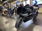 Yamaha R1 2024, Midnight Black (NIEUW), Motos, Motos | Yamaha, 4 cylindres, 998 cm³, Super Sport, Plus de 35 kW