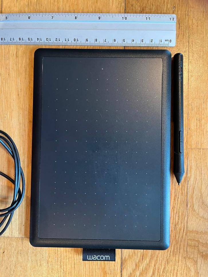 Wacom One by S tekentablet, Computers en Software, Tekentablets, Gebruikt, Bedraad, Ophalen