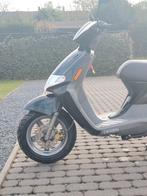 Derbi atlantis 2t, Fietsen en Brommers, Snorfietsen en Snorscooters, Ophalen, Piaggio, Tweetakt, Zo goed als nieuw
