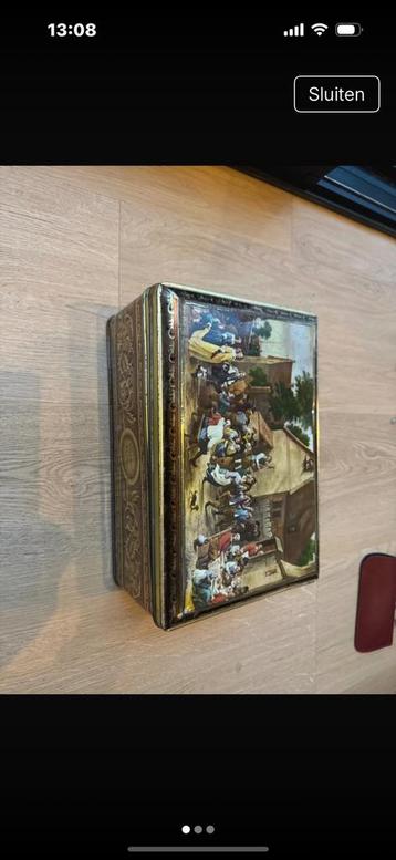 Leuk blikken opbergdoos beschikbaar voor biedingen