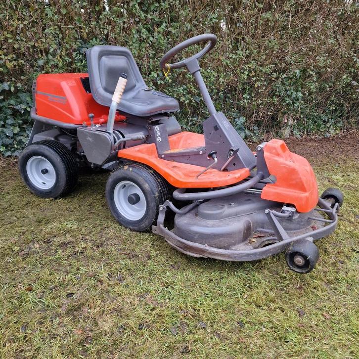 Diverse frontmaaier zitmaaiers mulchmaaiers vanaf. €1200,-, Tuin en Terras, Zitmaaiers, Zo goed als nieuw, 90 tot 120 cm, Elektrische starter