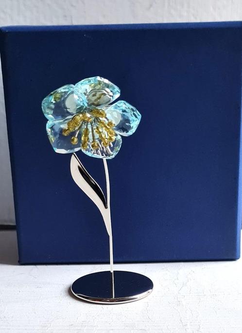 Swarovski Paradise Flower Daeni light Azore aquamarine, Verzamelen, Swarovski, Zo goed als nieuw, Huisaccessoire, Ophalen of Verzenden