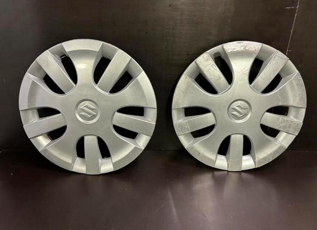 2 enjoliveurs d’origine Suzuki Swift splash 15", Autos : Divers, Enjoliveurs, Comme neuf, Enlèvement ou Envoi