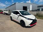 Toyota aygo benzine x, Auto's, Toyota, Voorwielaandrijving, 4 zetels, Stof, Bedrijf