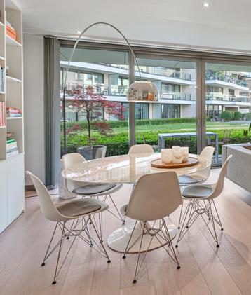 Knoll Saarinen Tulip tafel – Arabescato marmer – Ø137 cm beschikbaar voor biedingen