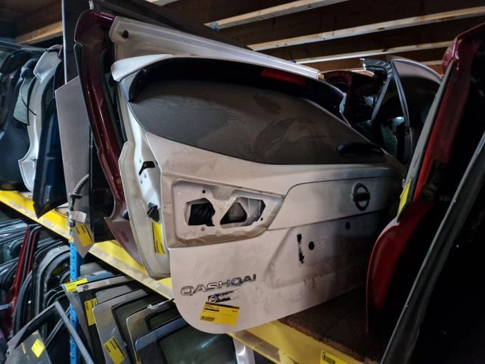 Achterklep van een Nissan Qashqai (QAB), Auto-onderdelen, Carrosserie, Achterklep, Nissan, Gebruikt, 3 maanden garantie, Ophalen of Verzenden