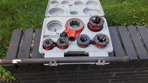 Rateldraadsnijset draadsnijkoppen RIDGID in zeer goede staat, Doe-het-zelf en Bouw, Gereedschap | Handgereedschap, Zo goed als nieuw