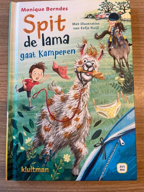 Monique Berndes - Spit de lama gaat kamperen AVI M4, Boeken, Kinderboeken | Jeugd | onder 10 jaar, Zo goed als nieuw, Ophalen of Verzenden
