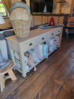 Massieve sidetable/wandconsole