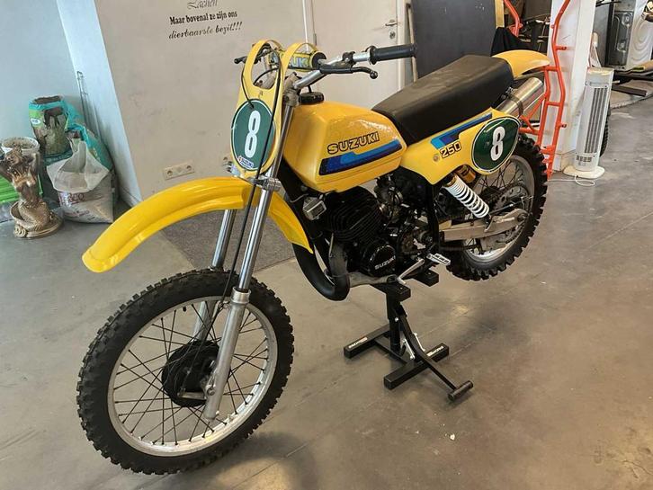 Crossmotor SUZUKI 250cc, Motoren, Motoren | Suzuki, Bedrijf, Overig