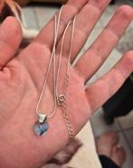 Zilveren ketting met zilveren Swarovski hartje hangertje, Handtassen en Accessoires, Kettingen, Ophalen of Verzenden, Zo goed als nieuw