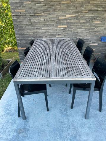 Tuintafel van 200 cm beschikbaar voor biedingen