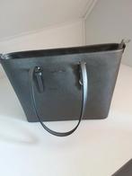 Handtas, Handtassen en Accessoires, Tassen | Damestassen, Ophalen of Verzenden, Zo goed als nieuw, Handtas
