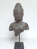 Sculpture buste Khmer en bronze, Envoi