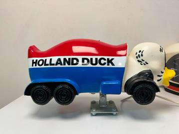 Poupée publicitaire Holland Duck Truck 