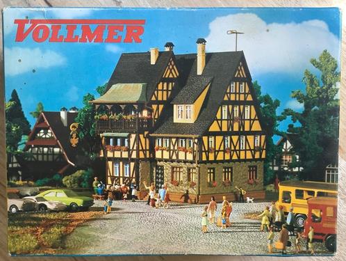 Vollmer 3754 HO Village Inn Rathskellar Building Kit Nieuw !, Hobby en Vrije tijd, Modeltreinen | H0, Nieuw, Brug, Tunnel of Gebouw