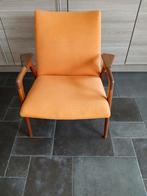 Jaren 70 vintage stoel hout met oranje bekleding, Huis en Inrichting, Ophalen, Zo goed als nieuw, Hout