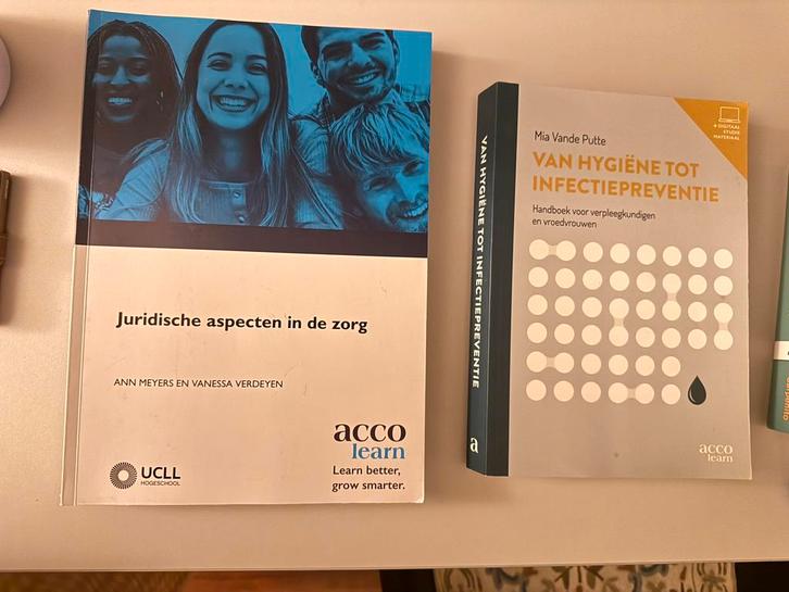 Oefenpaket en handboeken 1ste jaar verpleegkunde, Boeken, Studieboeken en Cursussen, Zo goed als nieuw, Hoger Onderwijs, Ophalen of Verzenden