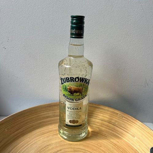 Żubrówka Bison Grass Vodka 0.7L – Pools met grassprietje, Verzamelen, Wijnen, Nieuw, Ophalen