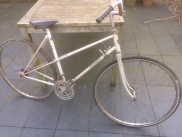 Peugeot Carbolite 103 vintage vrouwenfiets frame beschikbaar voor biedingen