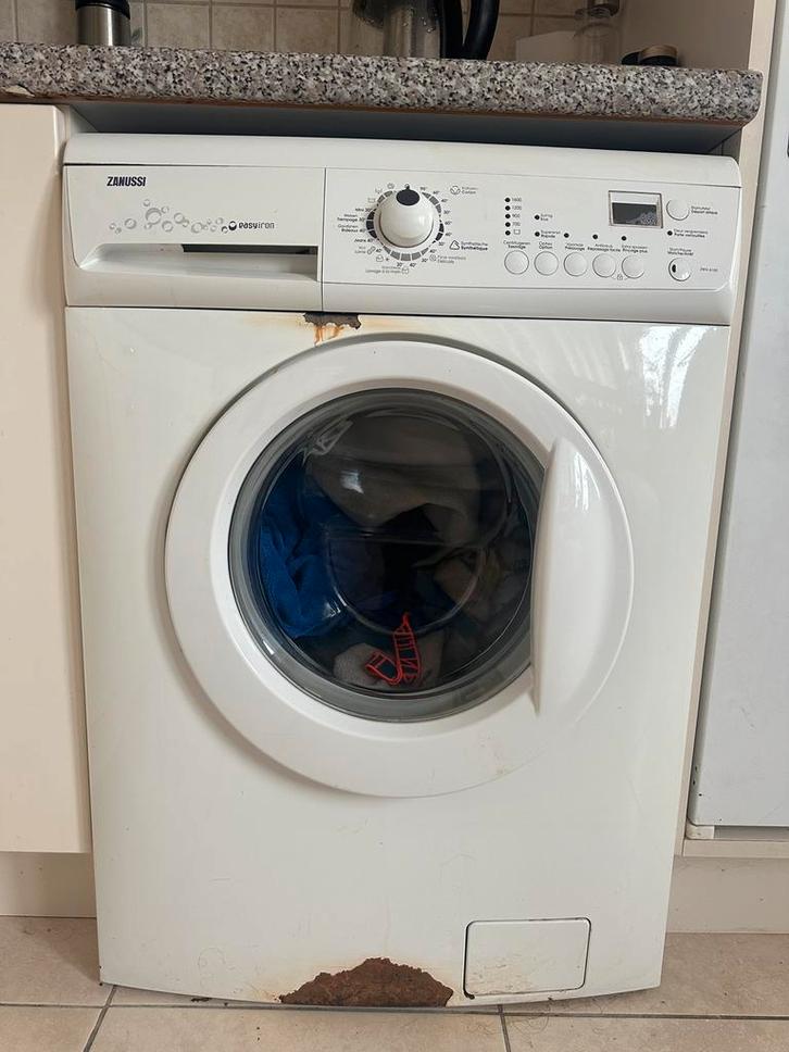 Wasmachiine Zanussi EasyIron ZWG 6165 werkt perfect, Elektronische apparatuur, Wasmachines, Gebruikt, Voorlader, 4 tot 6 kg, 85 tot 90 cm