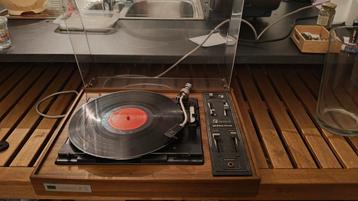Tourne-disque + Lot Records (LP), Enlèvement ou Envoi, Comme neuf, Tourne-disque