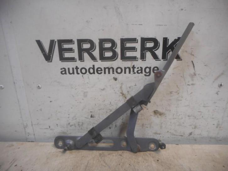 ACHTERKLEPSCHARNIER LINKS BMW 3 serie (E36 / 4), Auto-onderdelen, Overige Auto-onderdelen, BMW, Gebruikt