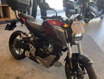 Honda CBF 125 N ABS 1.759 km comme neuve - garantie 1 an beschikbaar voor biedingen
