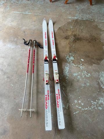 Vintage Ski + baton + housse beschikbaar voor biedingen