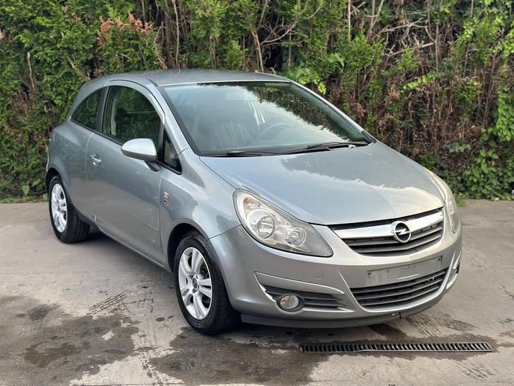 Opel corsa 150.000km 2500€ is al gekeurd voor verkoop, Auto's, Opel, Bedrijf, Te koop, Ophalen