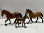 Lot de 3 chevaux Schleich, Enfants & Bébés, Jouets | Figurines, Comme neuf