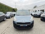 Peugeot Partner 1.6i Benzine 98PK * 1 JAAR GARANTIE * !, Auto's, Voorwielaandrijving, Euro 5, Stof, Gebruikt