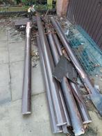 7 betonnen palen (meer dan 2 meter lang) GRATIS, Tuin en Terras, Palen, Balken en Planken, Ophalen, Palen