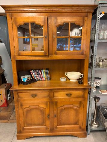 Mooie buffetkast! (Breda) beschikbaar voor biedingen