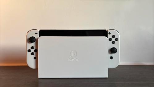 Nintendo switch oled model, Games en Spelcomputers, Spelcomputers | Nintendo Switch, Zo goed als nieuw, Switch OLED, Met 2 controllers