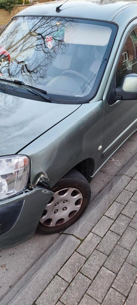 Cherche aile gauche même couleur, Auto's, Opel, Particulier, Zwart, Zwart, Overige bekleding, Ophalen