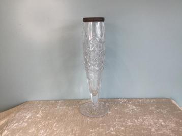 Vaas in kristal met zilveren rand. VSL041/C. beschikbaar voor biedingen