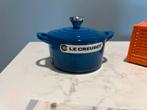 Le Creuset gietijzeren mini pannetje 10 cm Azure, Gietijzer, Ophalen of Verzenden, Zo goed als nieuw, Keramische plaat